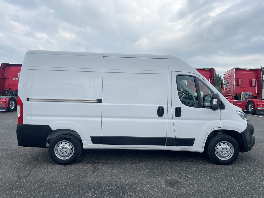 PEUGEOT BOXER FG 330 L2H2 2.2 BLUEHDI S&S 140CH ASPHALT - 2022 – Image 5