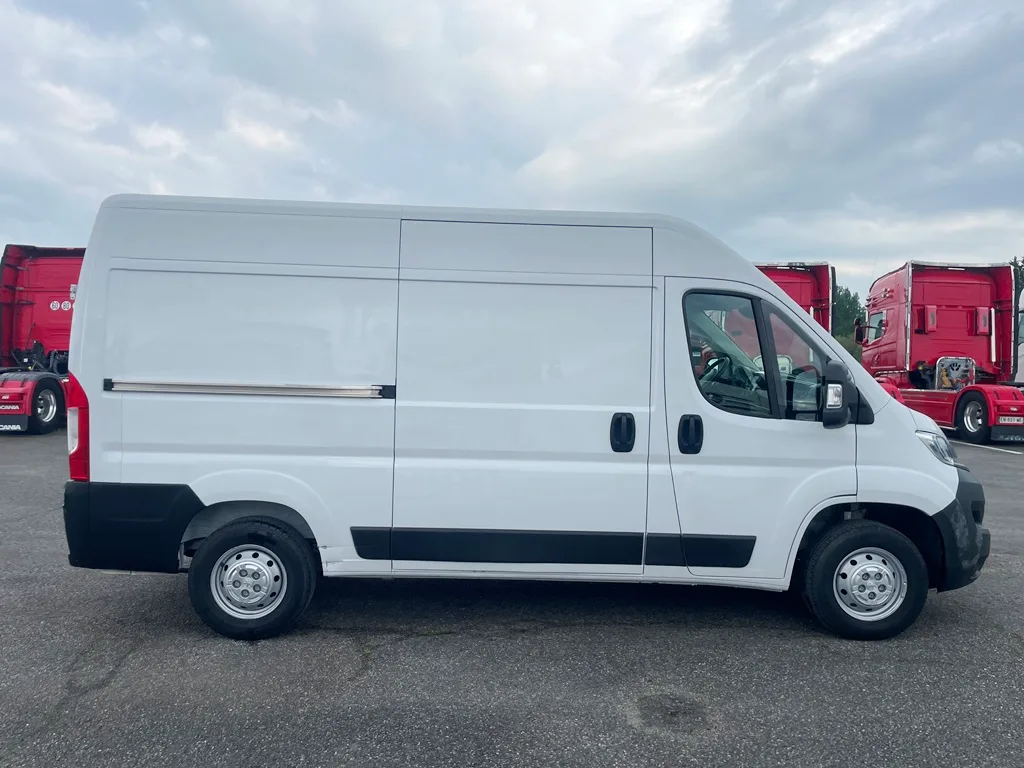 PEUGEOT BOXER FG 330 L2H2 2.2 BLUEHDI S&S 140CH ASPHALT - 2022 – Image 5