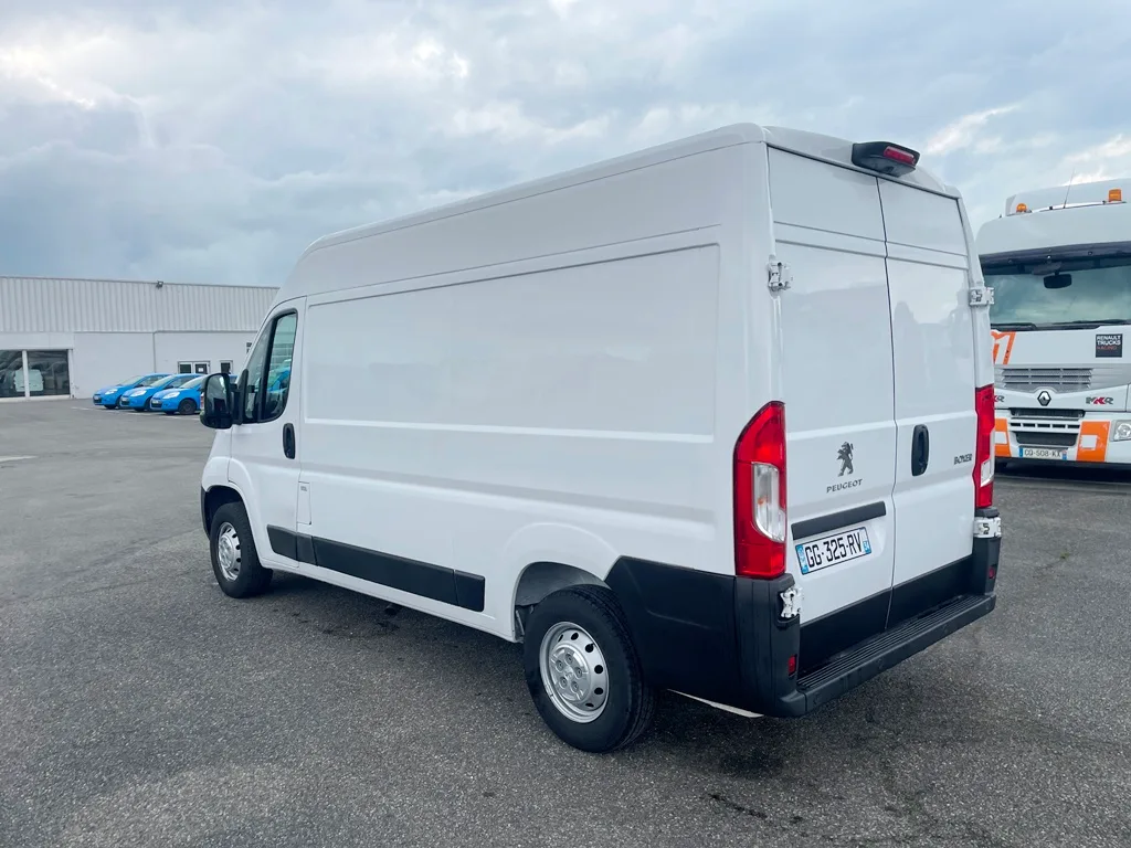 PEUGEOT BOXER FG 330 L2H2 2.2 BLUEHDI S&S 140CH ASPHALT - 2022 – Image 8
