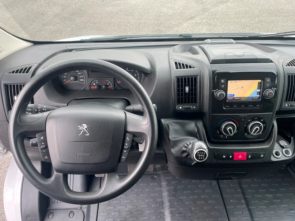 PEUGEOT BOXER FG 330 L2H2 2.2 BLUEHDI S&S 140CH ASPHALT - 2022 – Image 12