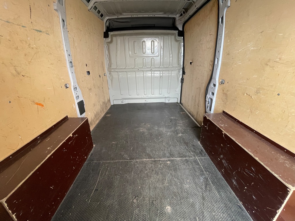 PEUGEOT BOXER FG 330 L2H2 2.2 BLUEHDI S&S 140CH ASPHALT - 2022 – Image 10