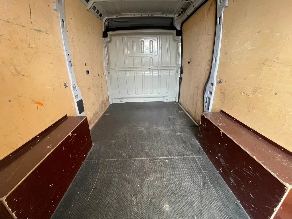 PEUGEOT BOXER FG 330 L2H2 2.2 BLUEHDI S&S 140CH ASPHALT - 2022 – Image 10