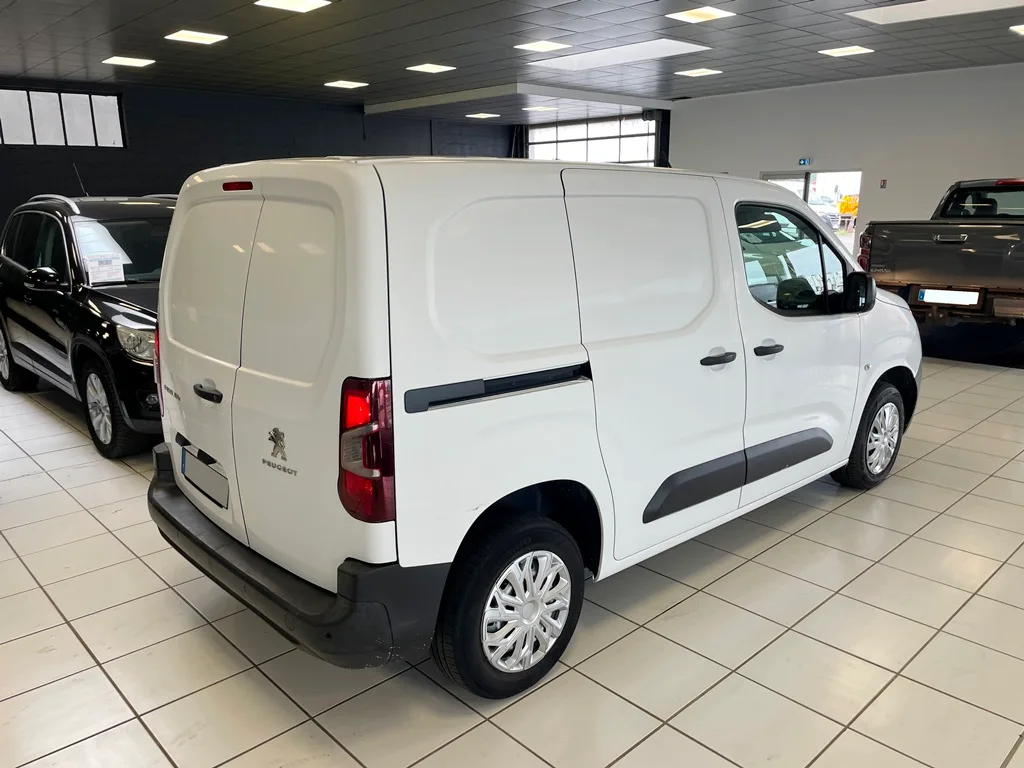 PEUGEOT PARTNER STANDARD 650 KG BLUEHDI 100CH S&S BVM5 PREMIUM – 2020 – Image 7
