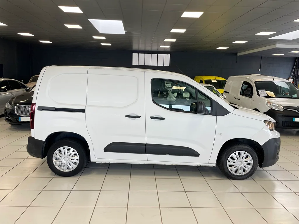 PEUGEOT PARTNER STANDARD 650 KG BLUEHDI 100CH S&S BVM5 PREMIUM – 2020 – Image 5