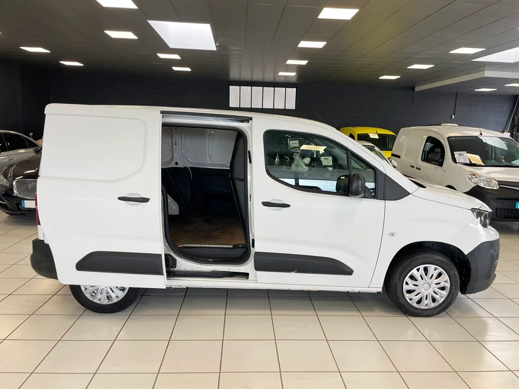 PEUGEOT PARTNER STANDARD 650 KG BLUEHDI 100CH S&S BVM5 PREMIUM – 2020 – Image 6