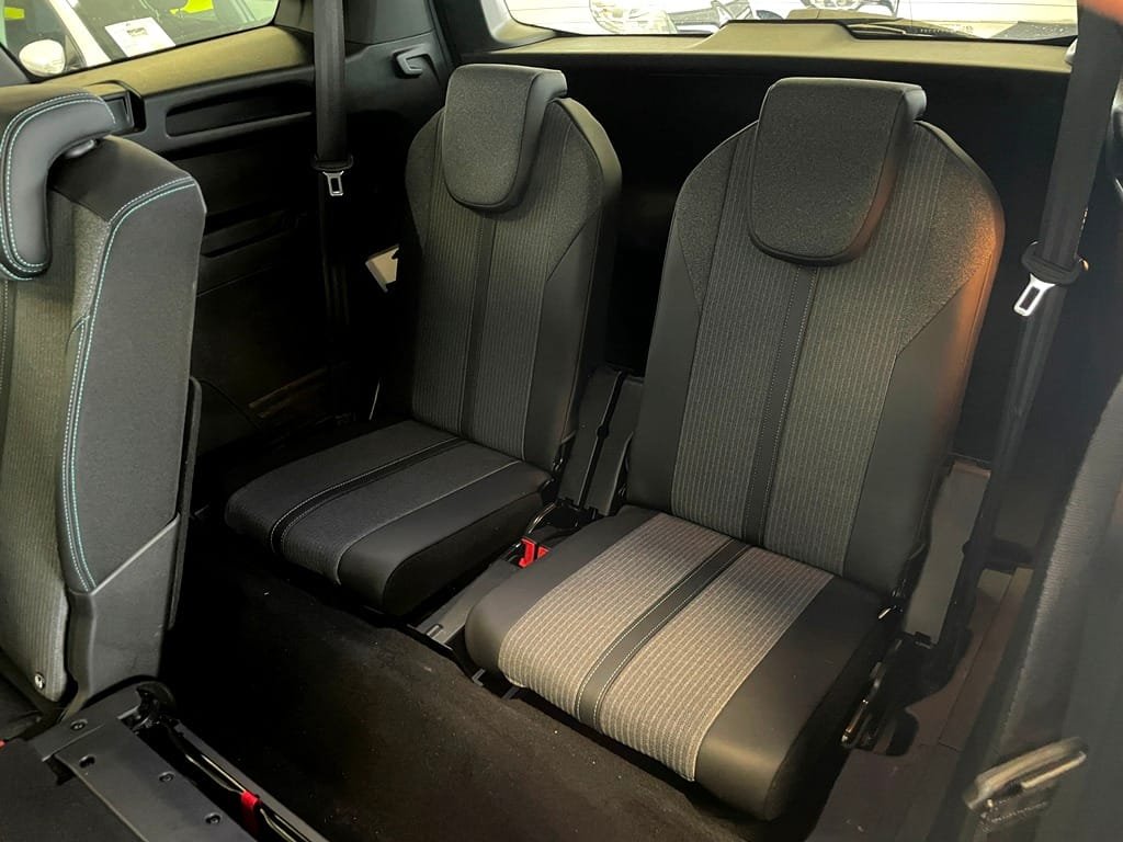 PEUGEOT 5008 1.5 BLUEHDI 130CH S&S ALLURE PACK EAT8 - 2022 - Image 12