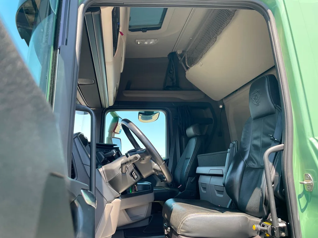SCANIA - R560 - 2023 – Image 8