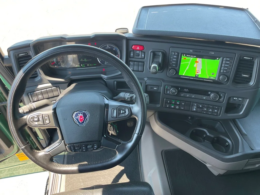 SCANIA - R560 - 2023 – Image 9