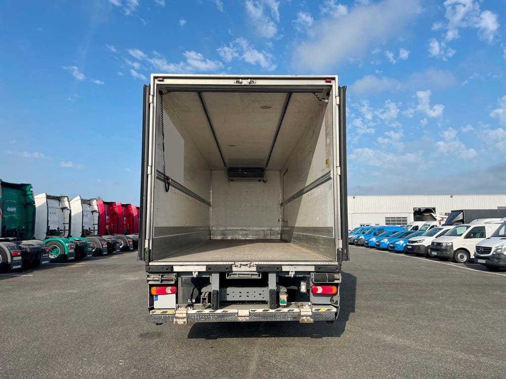 RENAULT MIDLUM 280 - Frigo + Hayon - 2006 – Bild 9
