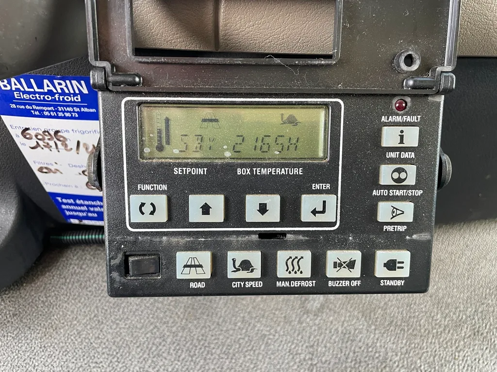 RENAULT MIDLUM 280 - Frigo + Hayon - 2006 – Image 16