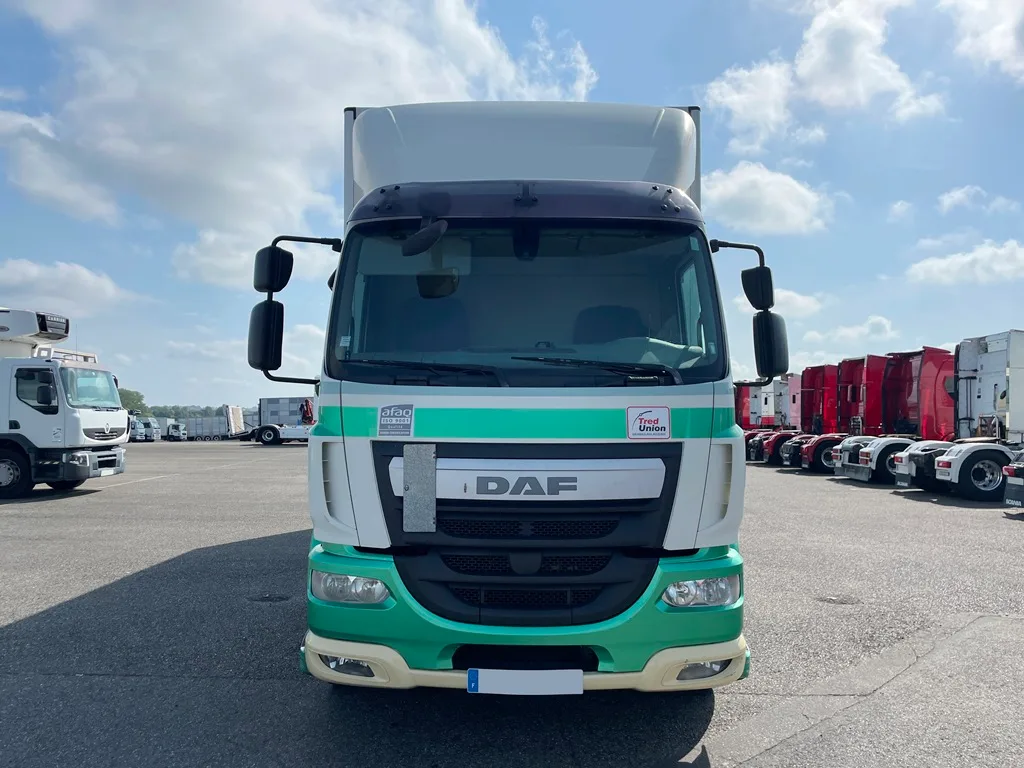 DAF LF310 - Fourgon + Hayon - 2016 – Image 2