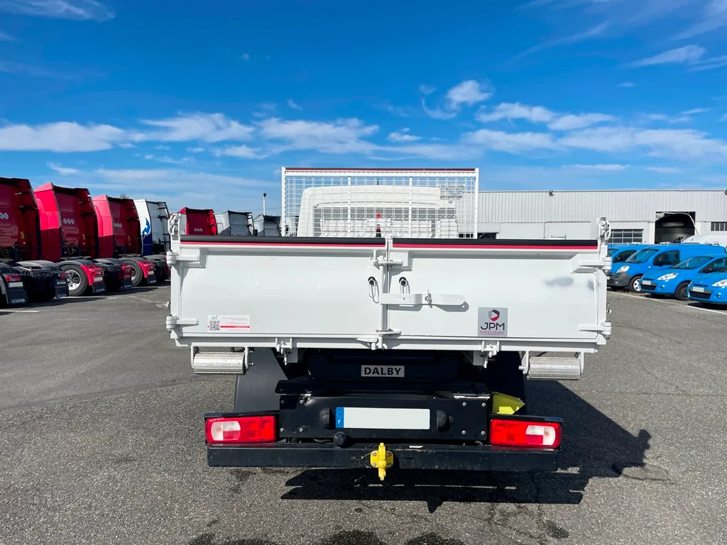 VOLKSWAGEN CRAFTER 2.0 TDI 177CH - POLYBENNE - 2024 – Image 7