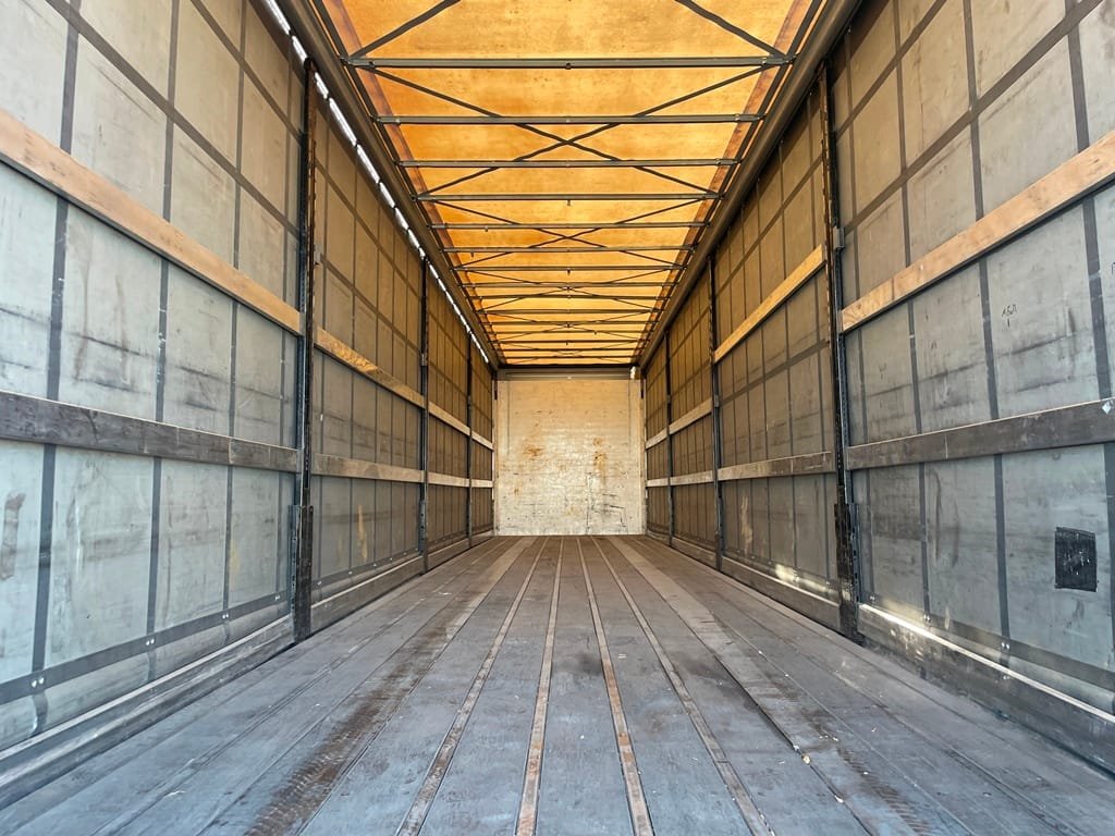 KÖGEL - Rideaux coulissants - PLSC - Bâchée + Hayon - 2019 – Image 8