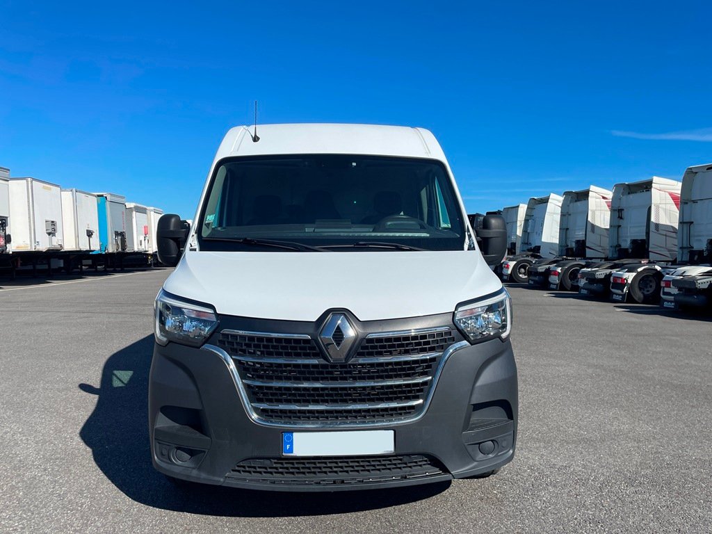 RENAULT MASTER FG F3300 L2H2 2.3 BLUE DCI 150CH CONFORT EURO6 - 2022 – Image 3