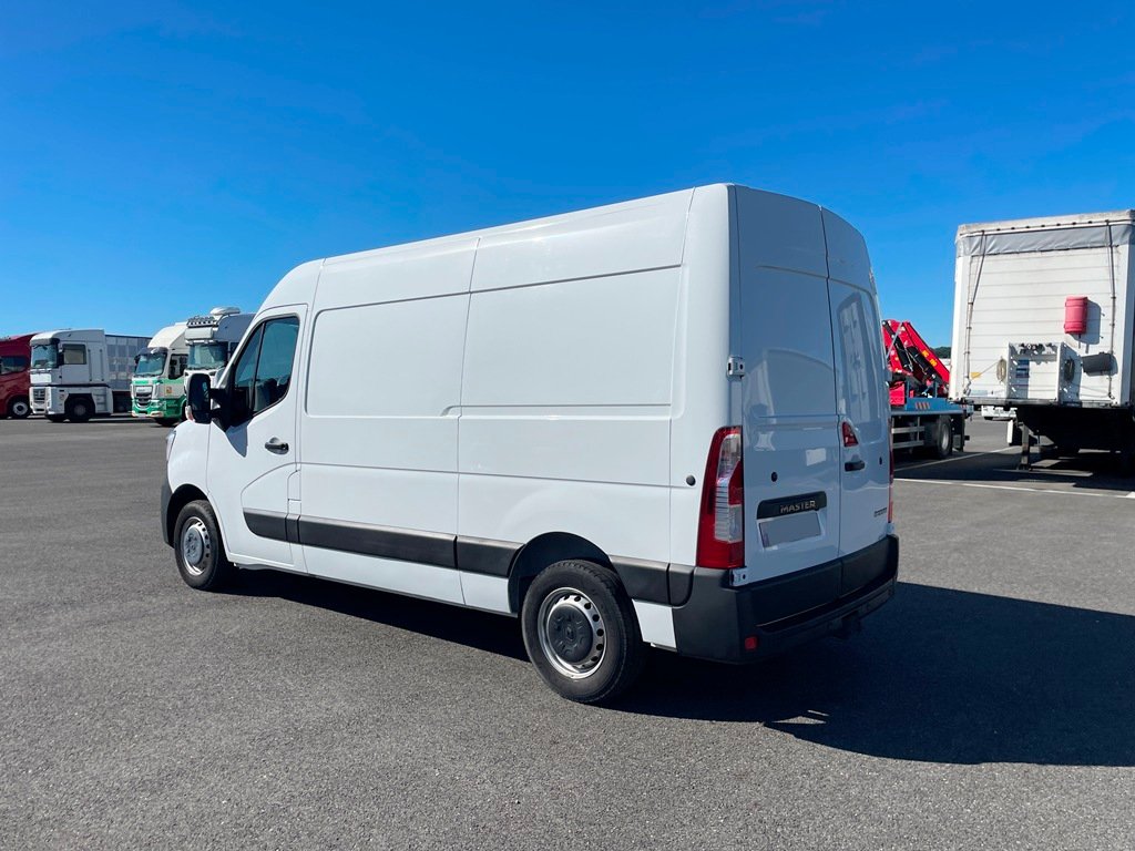 RENAULT MASTER FG F3300 L2H2 2.3 BLUE DCI 150CH CONFORT EURO6 - 2022 – Image 8
