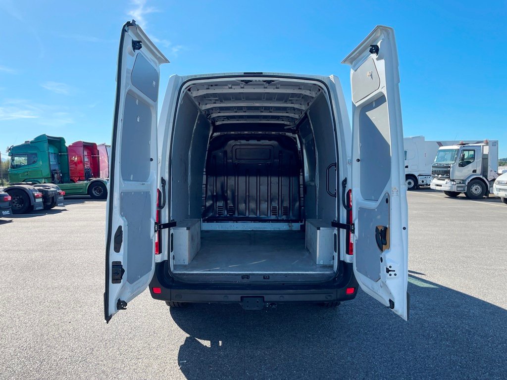 RENAULT MASTER FG F3300 L2H2 2.3 BLUE DCI 150CH CONFORT EURO6 - 2022 – Image 9