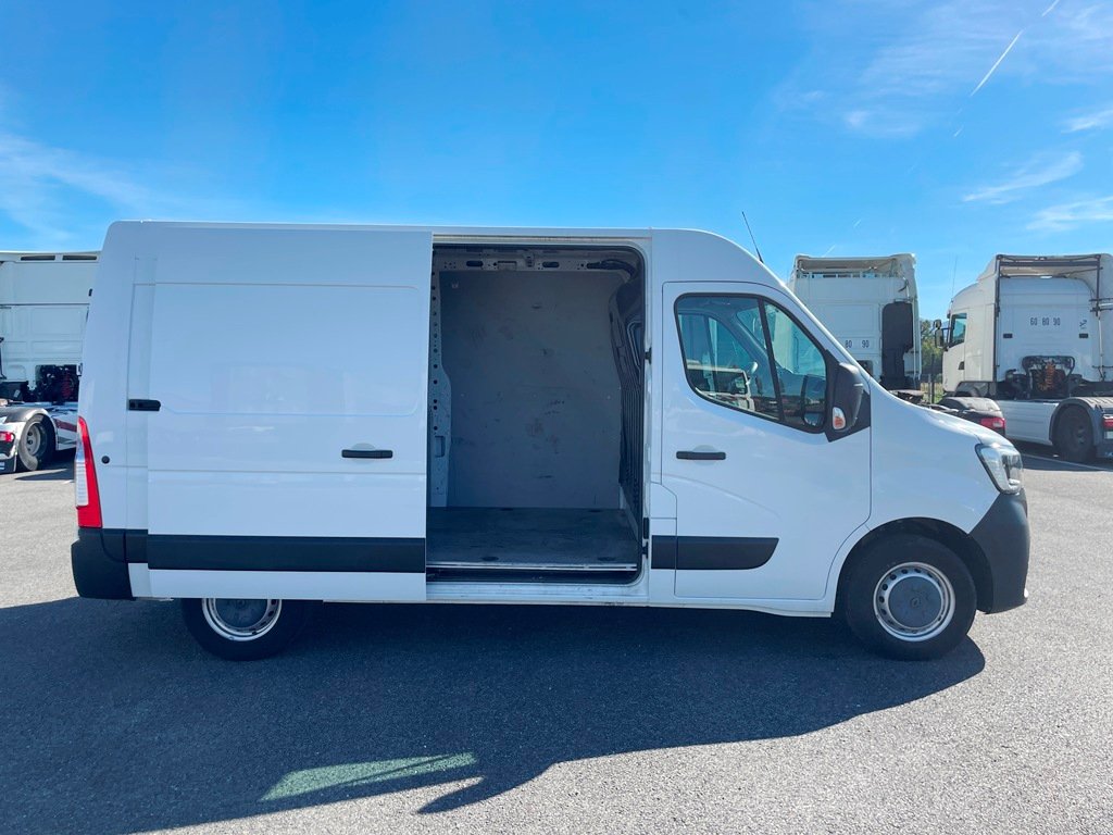 RENAULT MASTER FG F3300 L2H2 2.3 BLUE DCI 150CH CONFORT EURO6 - 2022 – Image 11
